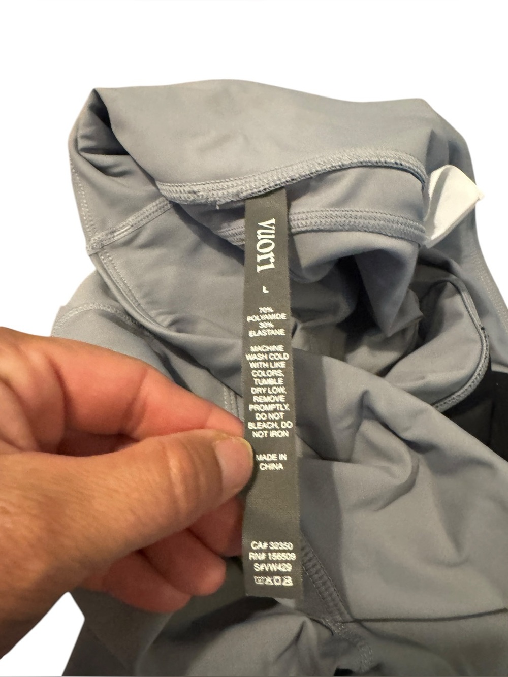 Vuori Stride Legging Women's Size Large Gray Side Leg Pockets 7/8 Length VW429 - Picture 4 of 9